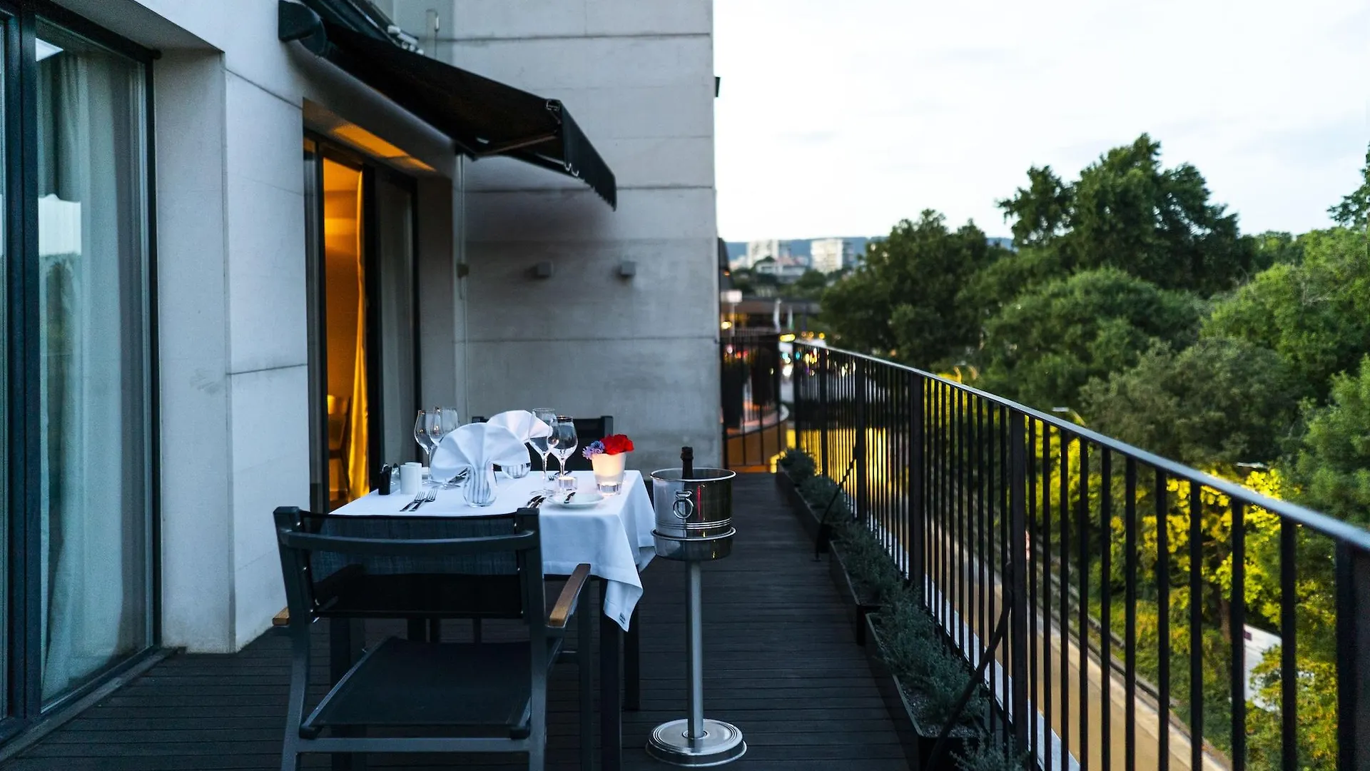 וארנה Modus Hotel 4*,
